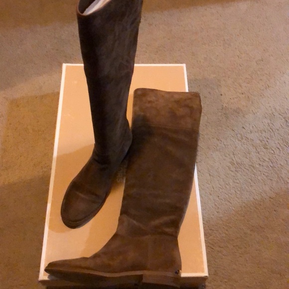 Barely worn Michael Kors over the knee boots - Picture 1 of 4